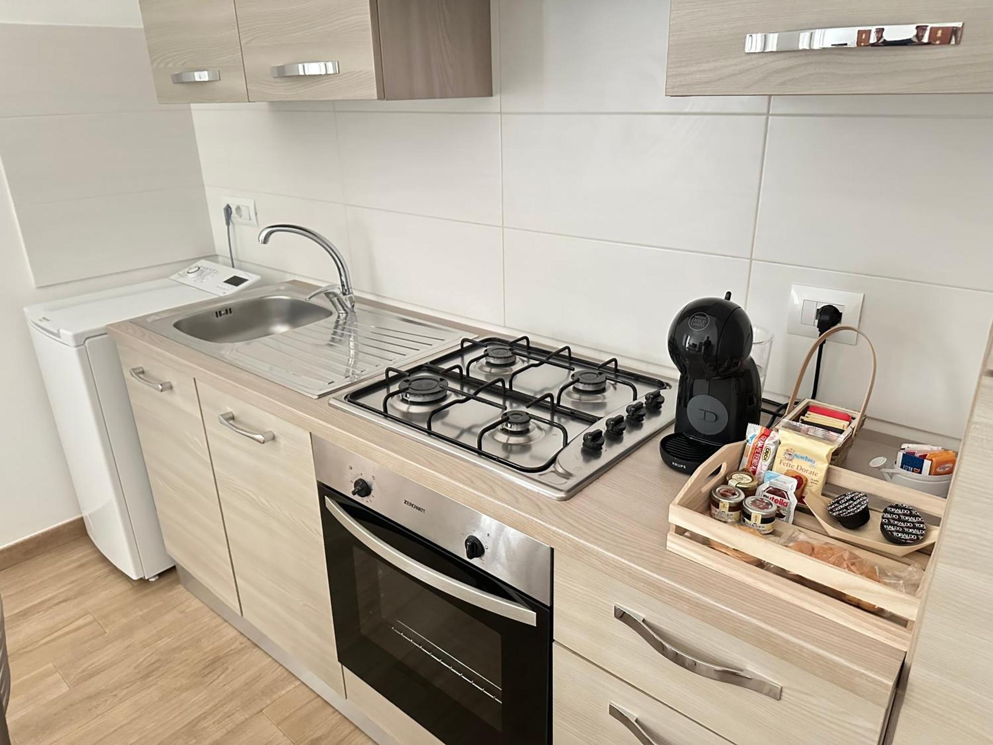 Toi Apartments Бриндизи Екстериор снимка